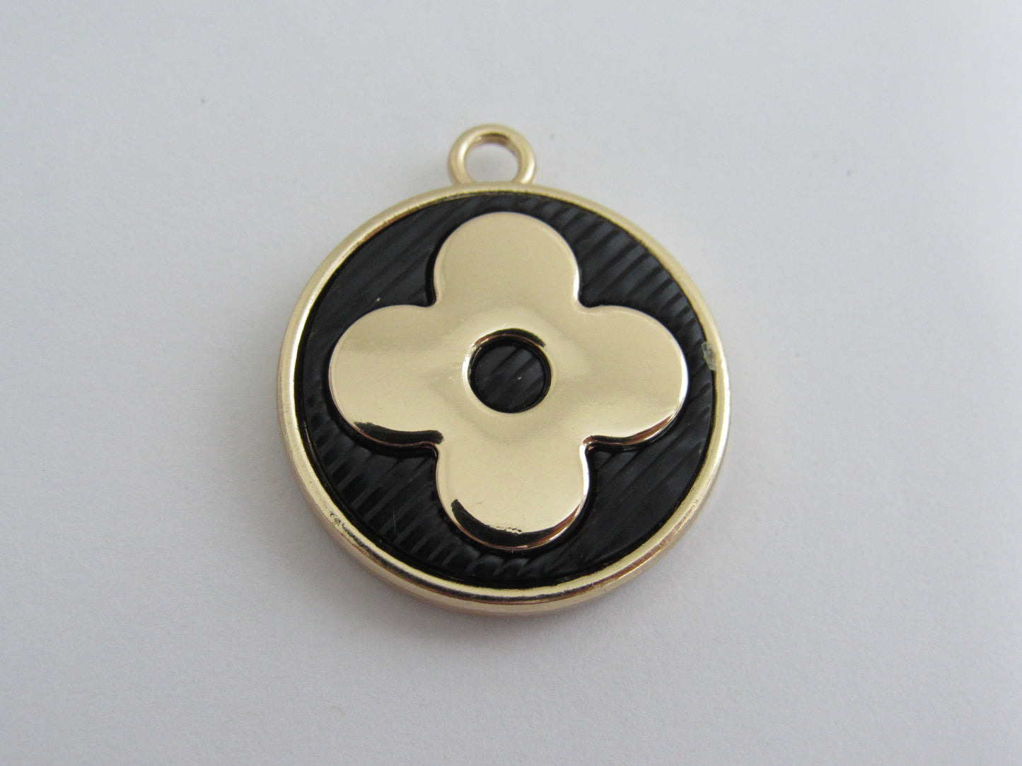 Louis Vuitton Oval Double Side Clover Zipper Pull Charm 24mm!