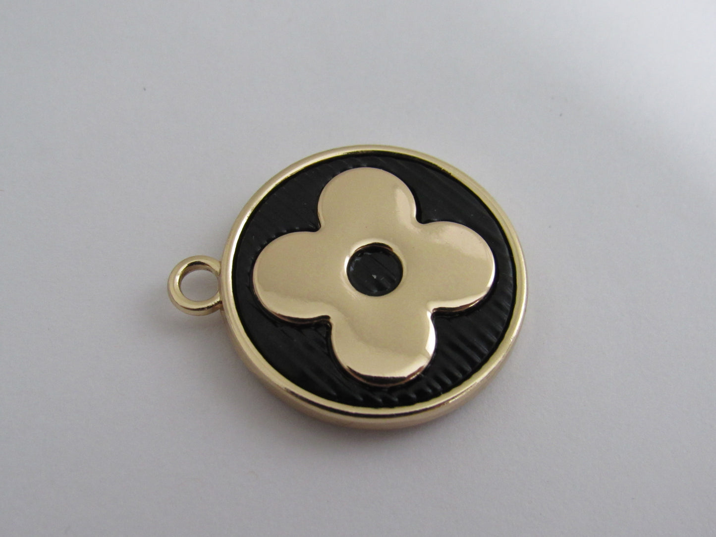 Louis Vuitton Oval Double Side Clover Zipper Pull Charm 24mm!