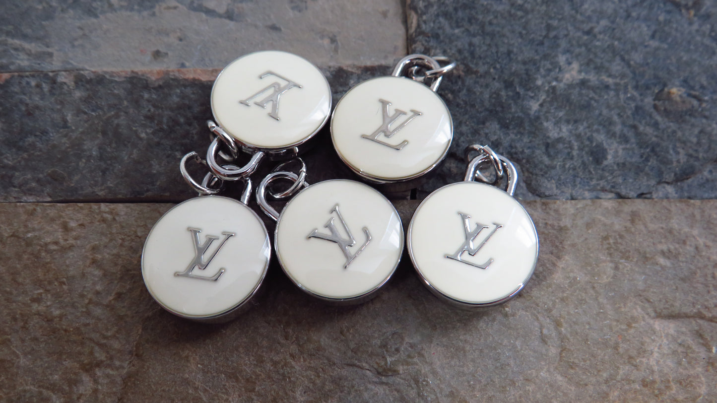 Value Bundle Of 5 Wholesale Louis Vuitton Cream And Silver Tone Oval Zipper Charms!