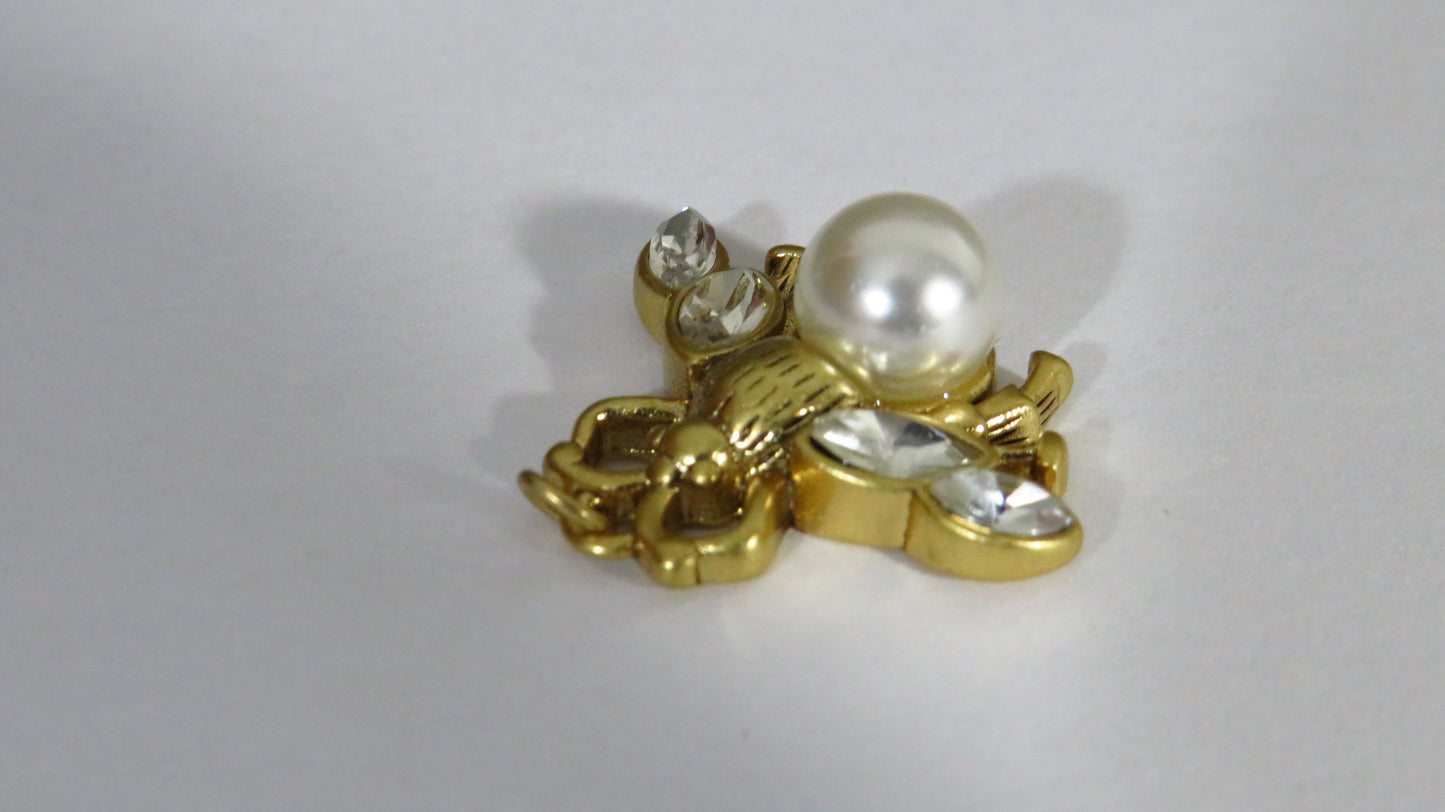 Gucci Unstamped Swarovski Crystal Beautiful Honey Bee Charm!