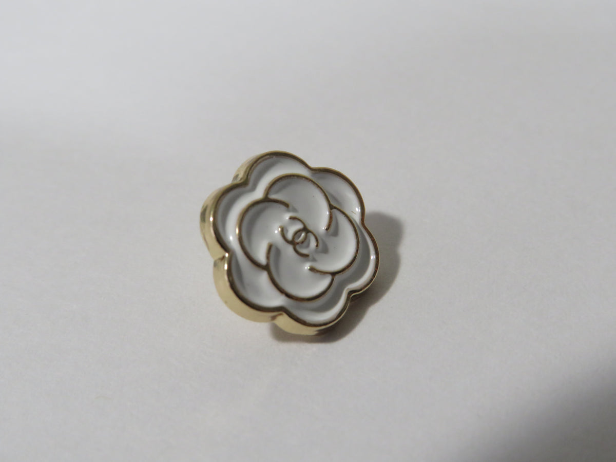 Chanel CC Mini White Flower Button 12mm!