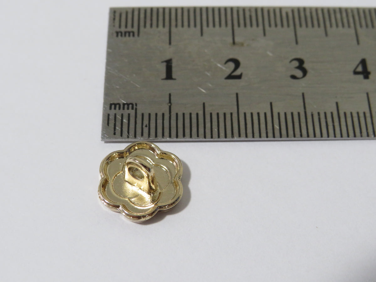 Chanel CC Mini White Flower Button 12mm!