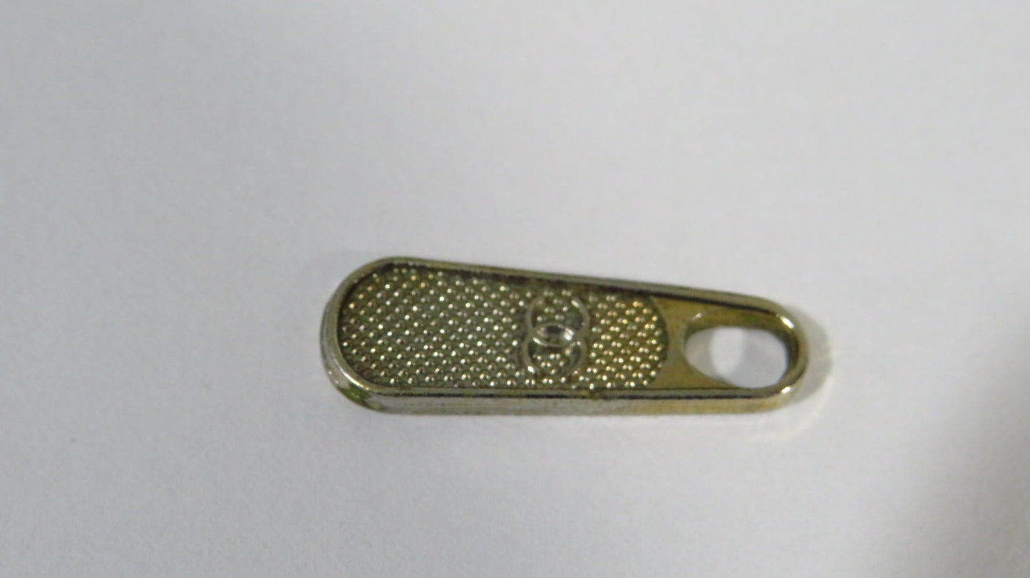 Vintage 80's Old Chanel Handbag Pocket Zipper!