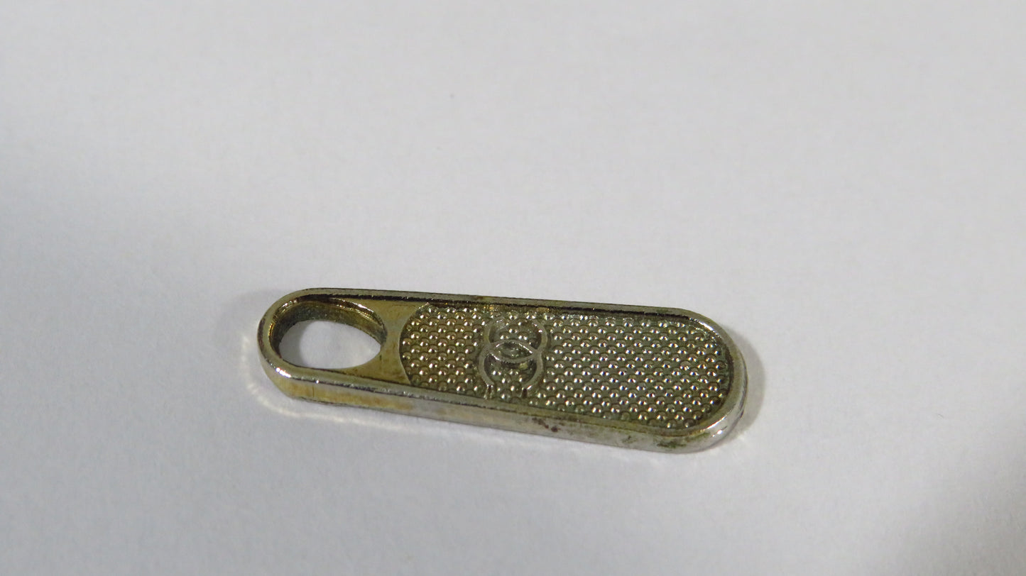 Vintage 80's Old Chanel Handbag Pocket Zipper!