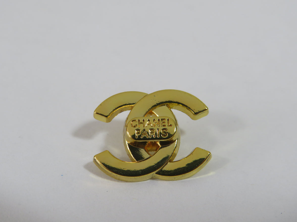 Vintage Chanel Gold Tone CC Button Stamped 18mm!