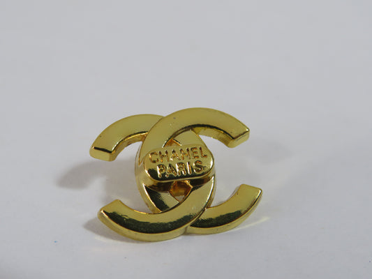 Vintage Chanel Gold Tone CC Button Stamped 18mm!