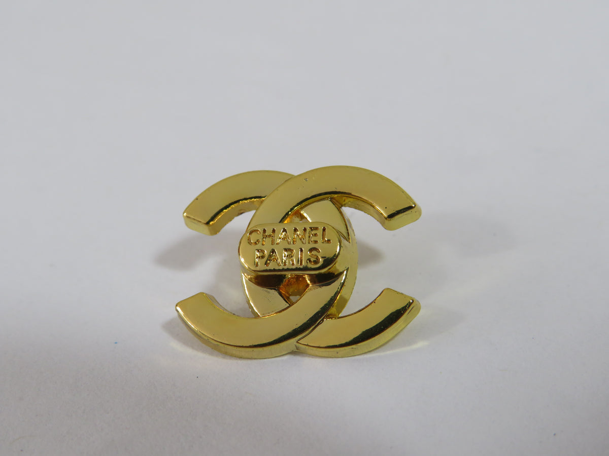 Vintage Chanel Gold Tone CC Button Stamped 18mm!