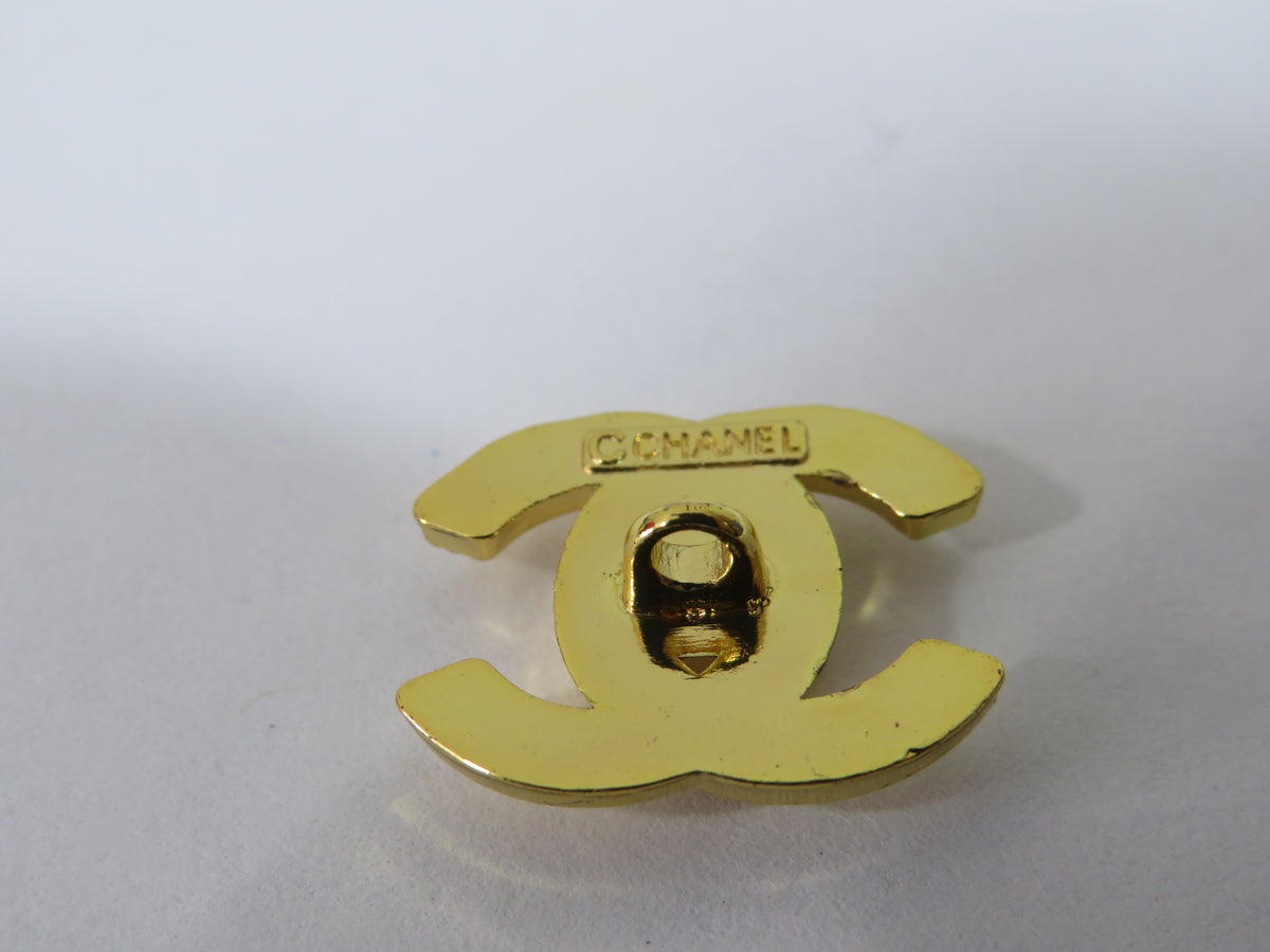 Vintage Chanel Gold Tone CC Button Stamped 18mm!