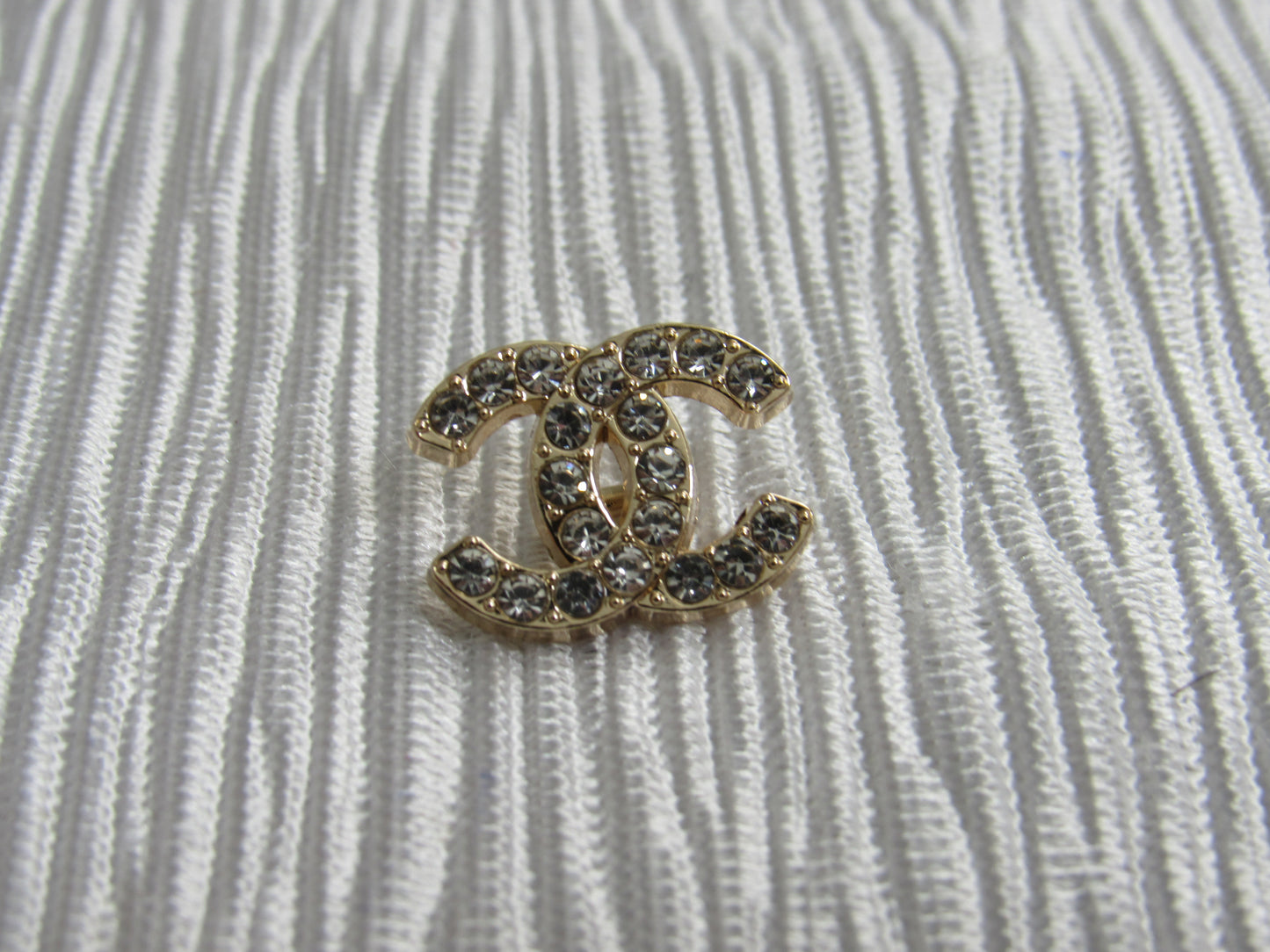 Chanel CC Clear Rhinestone And Gold Tone Buttons Stamped 18mm!