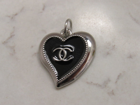 Chanel Silver And Black Abstract Heart Designer Zipper Pull Charm!