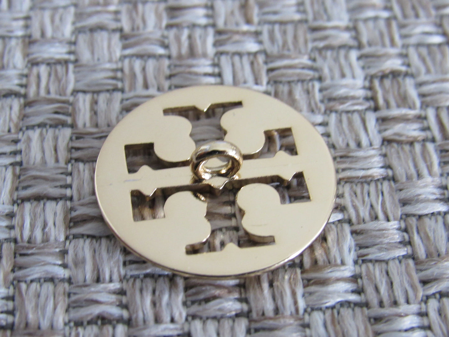 Tory Burch Gold Button 25mm!