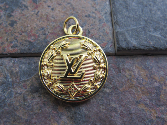 Louis Vuitton Gold Tone Engraved Medallion Zipper Pull Charm!