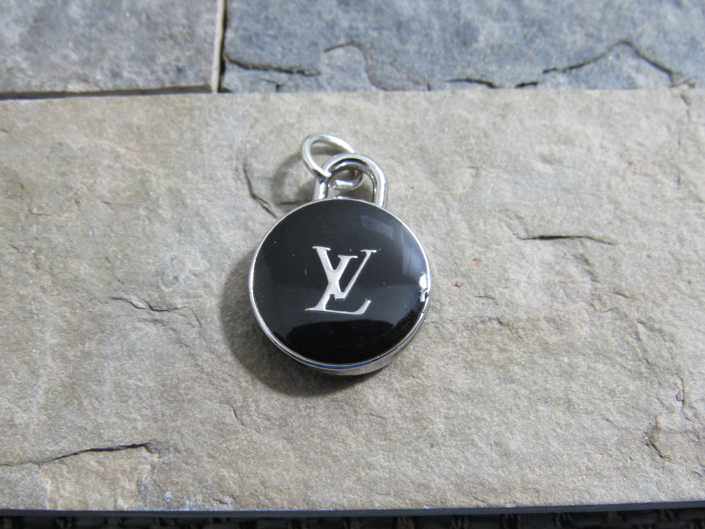 Louis Vuitton 15mm Black And Silver Oval Zipper Pull Charm USA made!