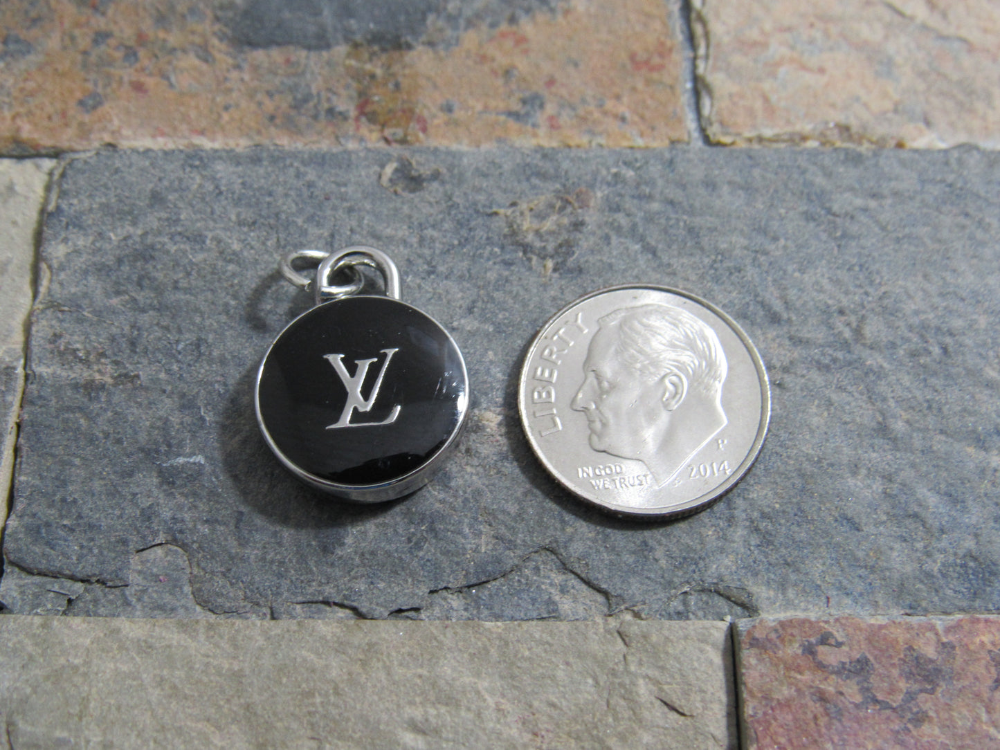 Louis Vuitton 15mm Black And Silver Oval Zipper Pull Charm USA made!