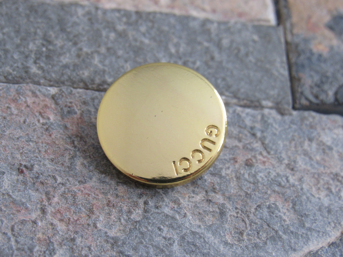 Gucci Gold Tone 20mm Engraved Button!