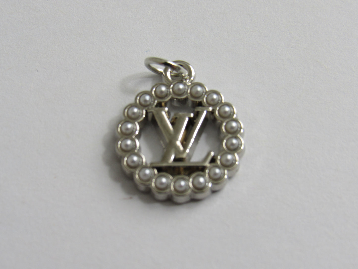 Retro Louis Vuitton Silver Tone Pearl Lined Oval Zipper Pull Charm!