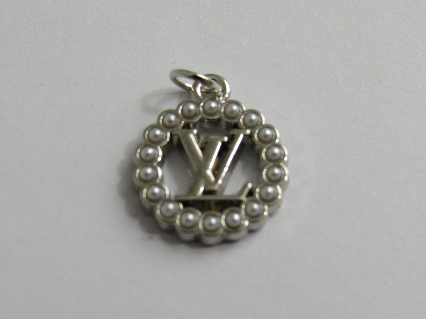 Retro Louis Vuitton Silver Tone Pearl Lined Oval Zipper Pull Charm!