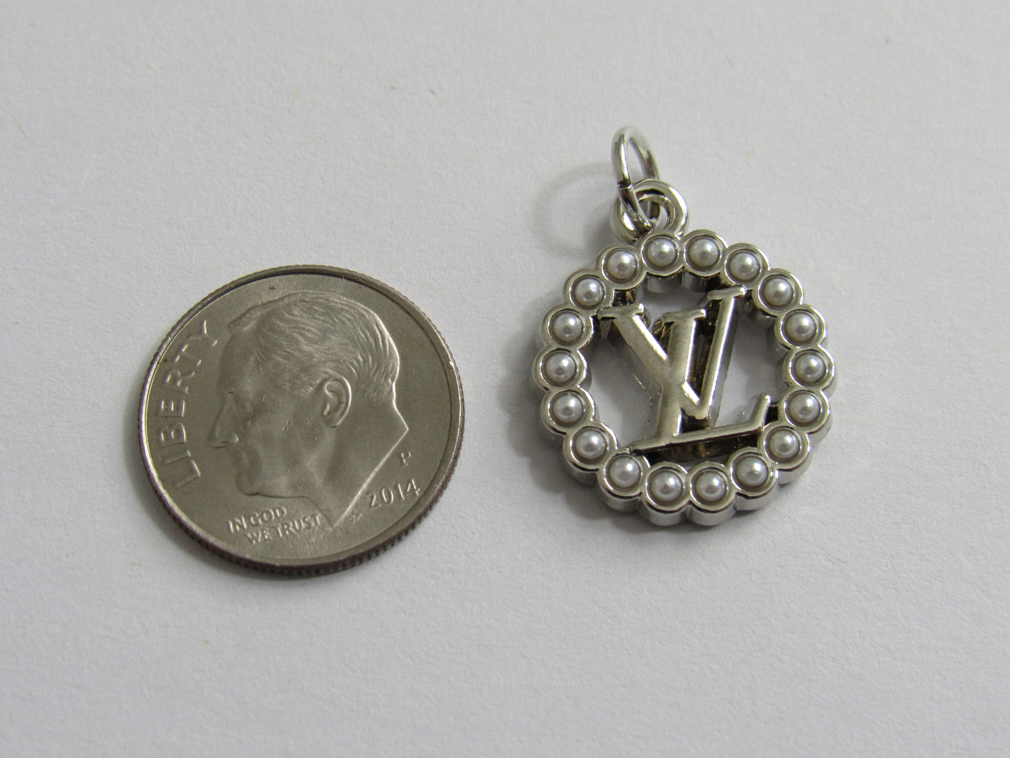 Retro Louis Vuitton Silver Tone Pearl Lined Oval Zipper Pull Charm!