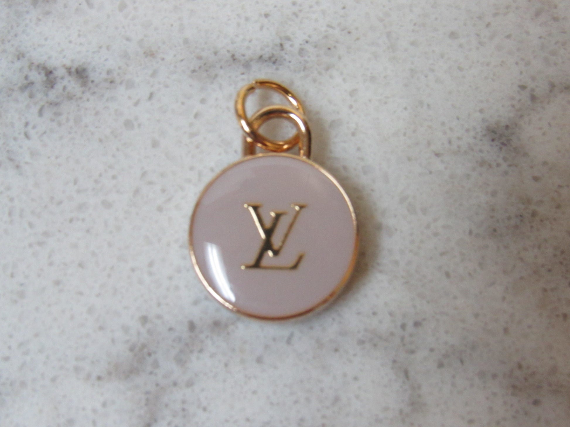 Authentic LV Louis Vuitton Plum Lt. Purple 15mm Designer Charm Zipper –  Voodoobuttons